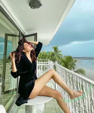 Shivani Singh / shivani.singhh nude photo #0038