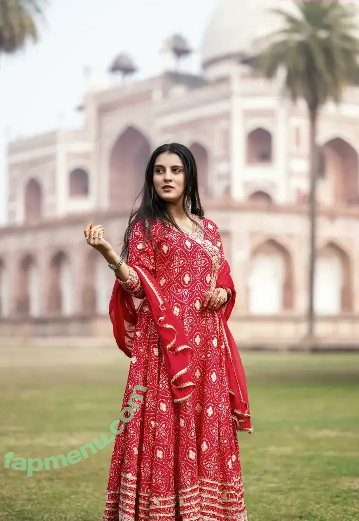 Shivani nude photo #0070 (sassyfitcandy / sweetshivani / uncaged_aura)