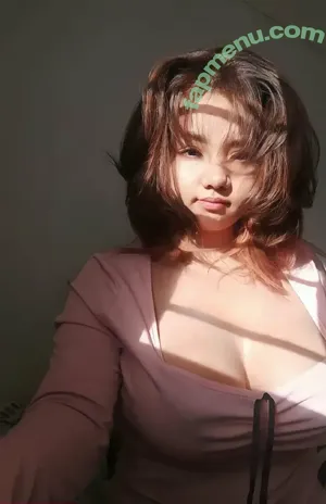 shknhdzn / PoTchi nude photo #0148