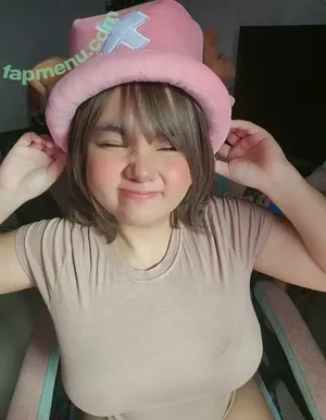 shknhdzn / PoTchi nude photo #0216