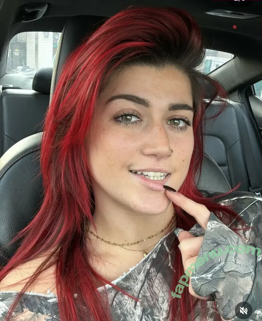 Short_Mcnugget nude photo #0186 (Kayley / kayleygunner)