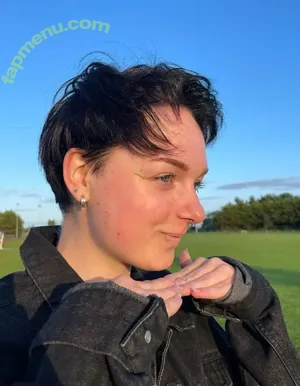 shorthairednataly / natalyshortedhair nude photo #0011