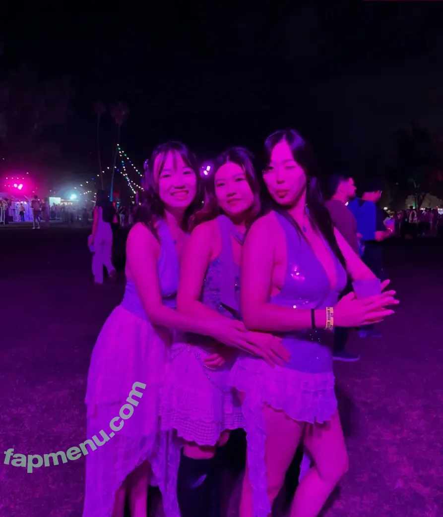 shoujolivia nude photo #0027 (livingwithlivia)