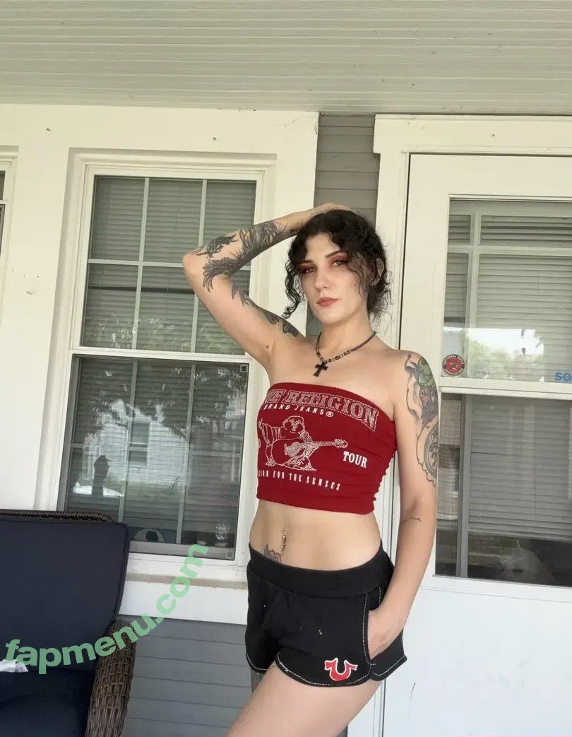 ShovelGirl nude photo #0001 (curlycutie73 / mirandafugate)