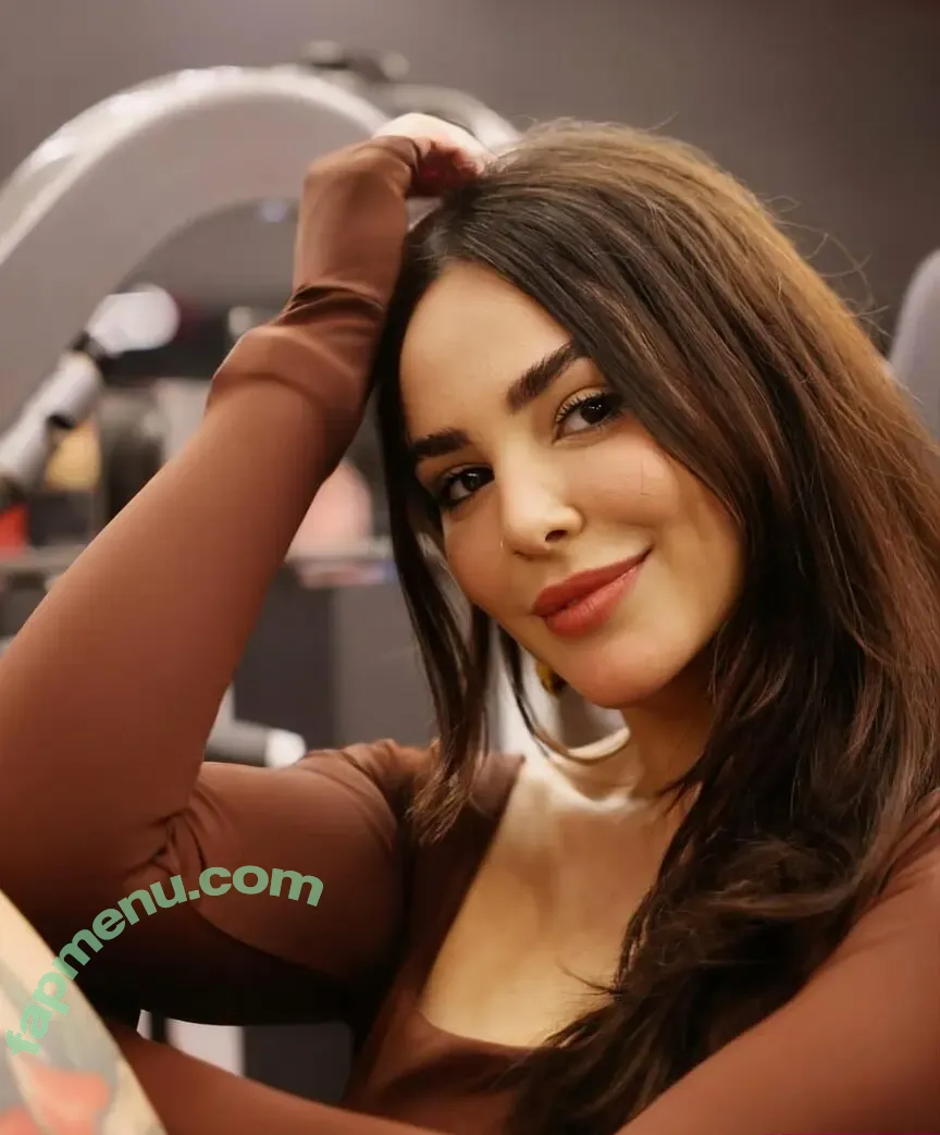 Showliana nude photo #0005 (Juliana Maransaldi)