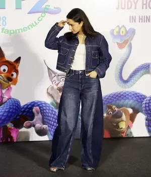 Shraddha Kapoor / shraddhakapoor nude photo #0033