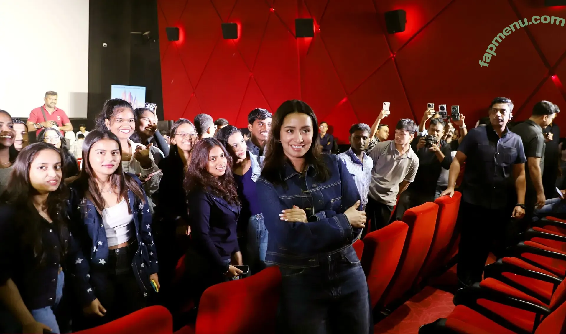 Shraddha Kapoor nude photo #0032 (shraddhakapoor)