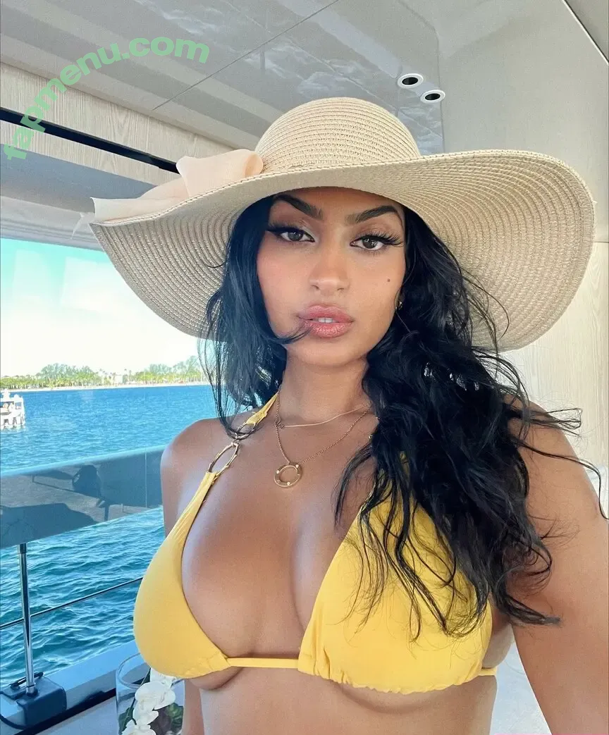 Shreya Arun nude photo #0075 (arun4yourmoney / shreyaarun / shreyarun)