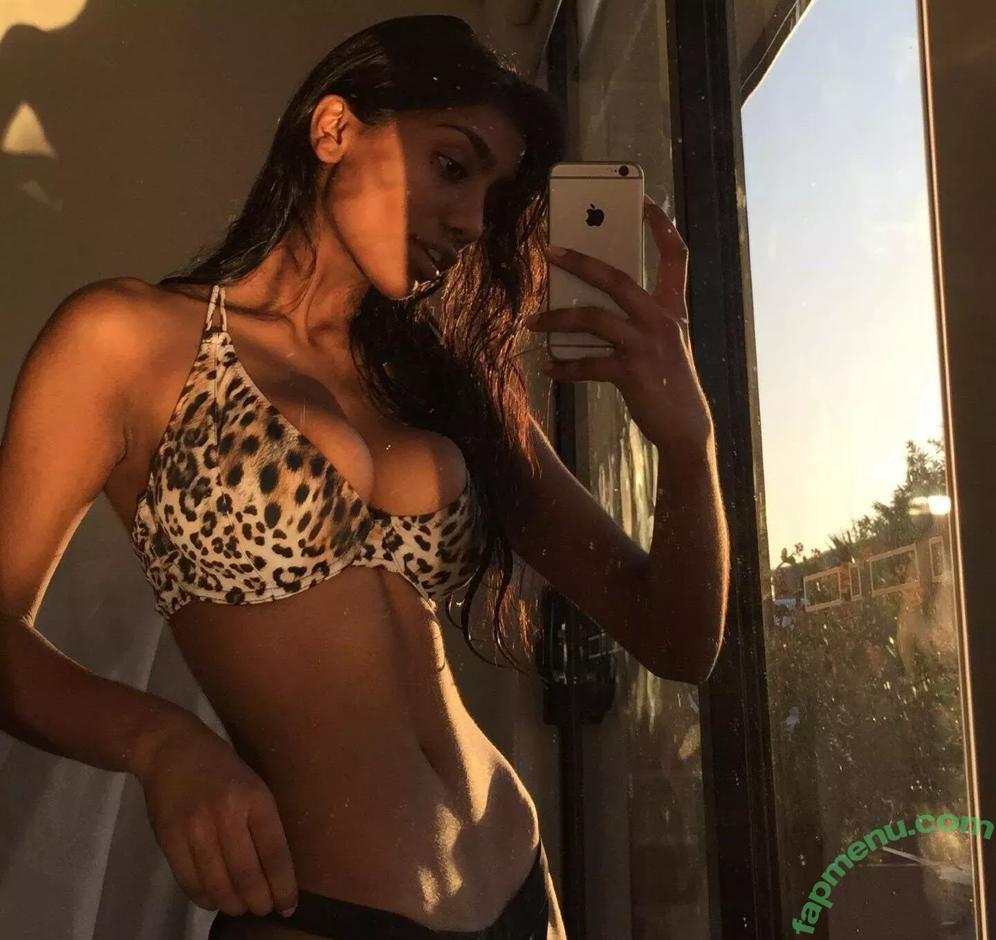 shreyanaidoo nude photo #0021 (shreyanaidoo)