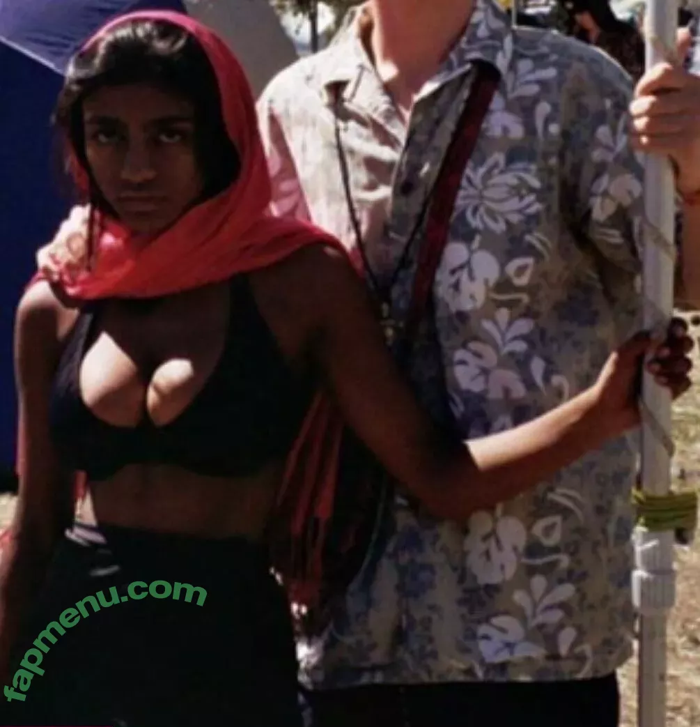 shreyanaidoo nude photo #0049 (shreyanaidoo)