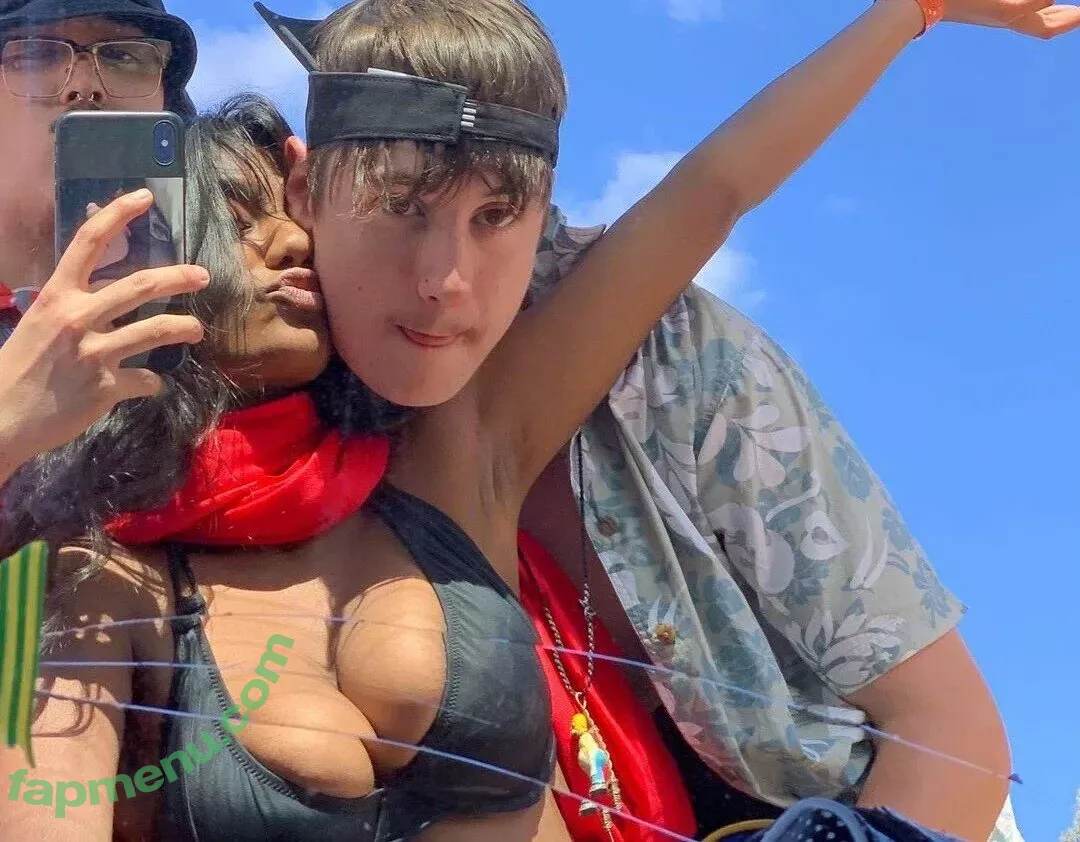 shreyanaidoo nude photo #0050 (shreyanaidoo)