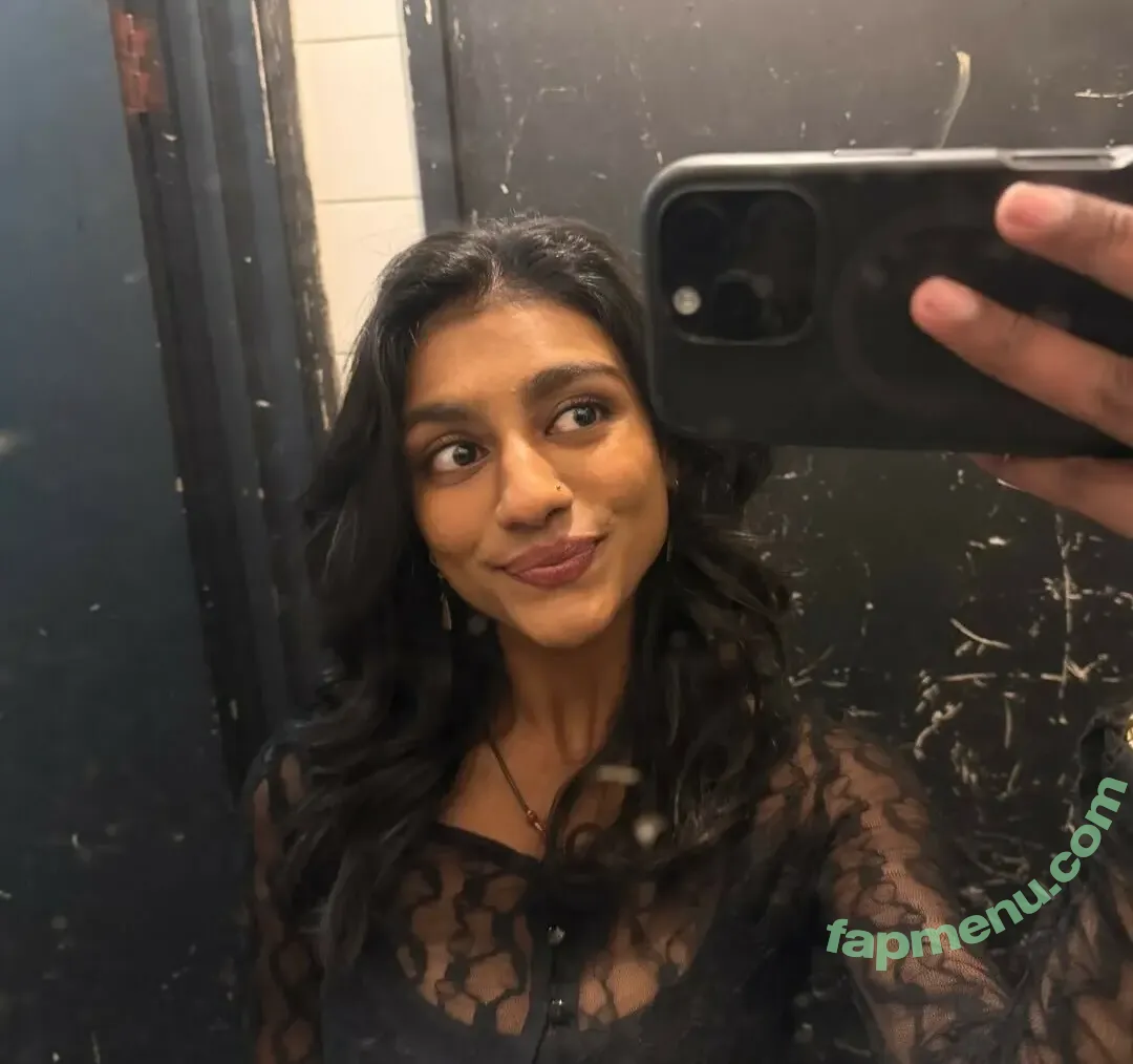 shreyanaidoo nude photo #0210 (shreyanaidoo)