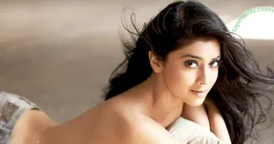 Shriya Saran / shriya_saran1109 nude photo #0010