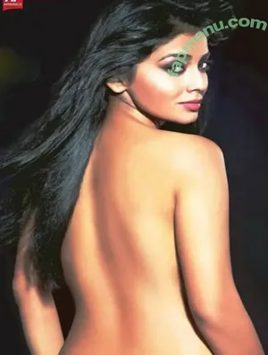 Shriya Saran / shriya_saran1109 nude photo #0015
