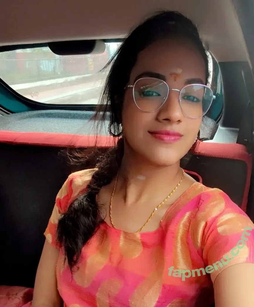 Shruthi Narayanan nude photo #0009 (iamshruthinarayanan)