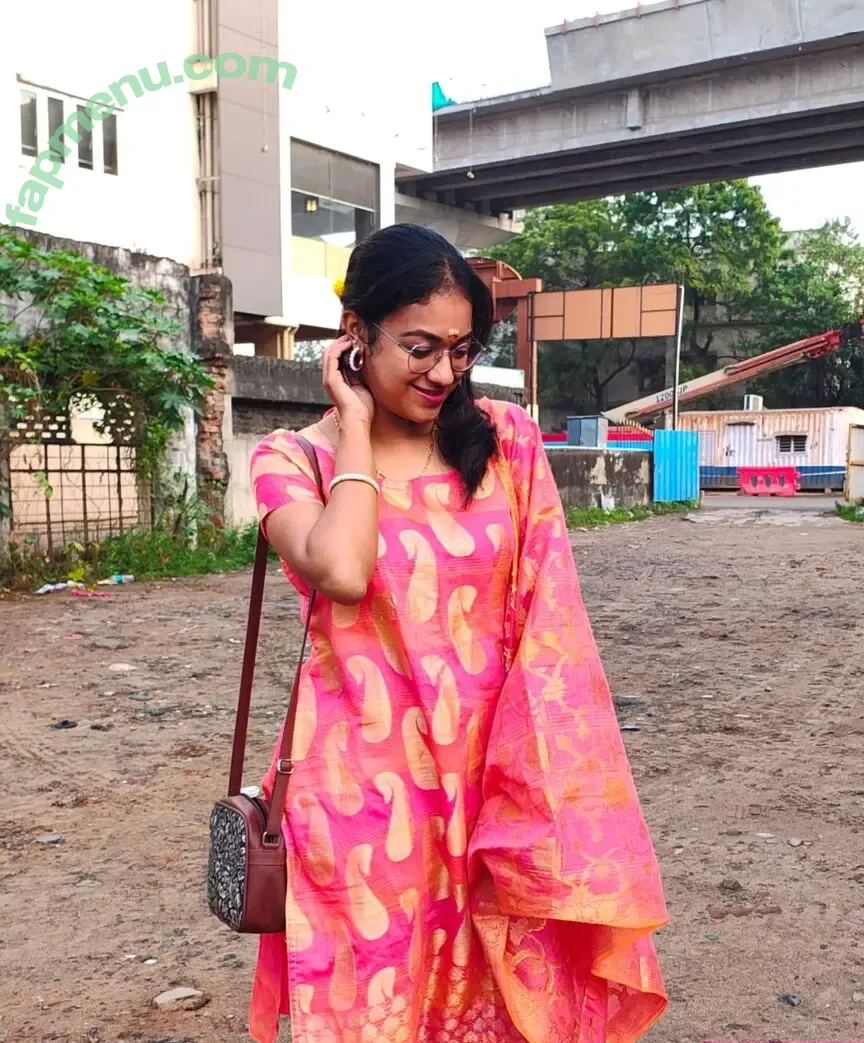 Shruthi Narayanan nude photo #0010 (iamshruthinarayanan)