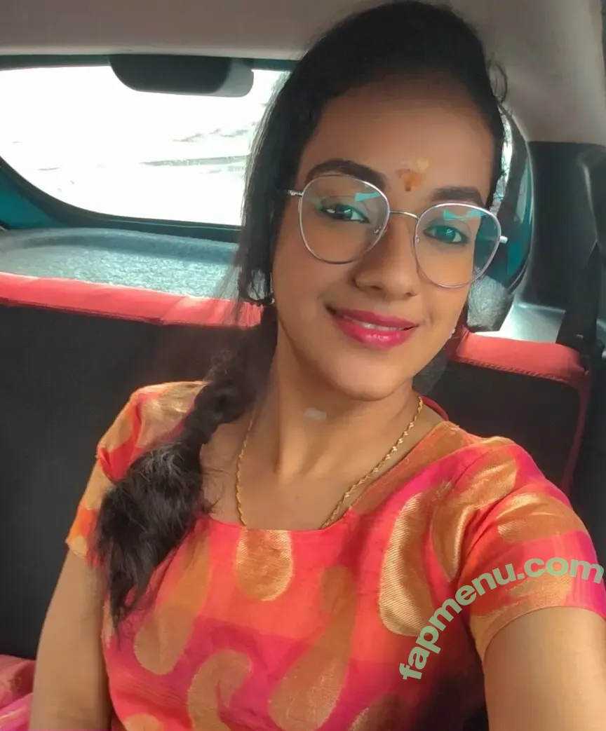 Shruthi Narayanan nude photo #0011 (iamshruthinarayanan)