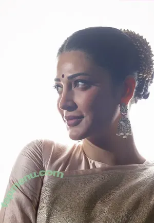 Shruti Haasan / Shruti Hasan / shrutihaasan / shrutzhaasan nude photo #0005