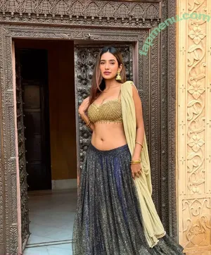 Shubhna Agarwal / shubhnagrwal nude photo #0049