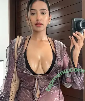 Shubhna Agarwal / shubhnagrwal nude photo #0095