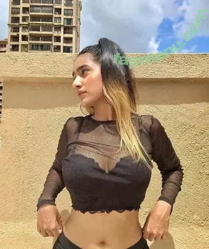 Shubhna Agarwal / shubhnagrwal nude photo #0148