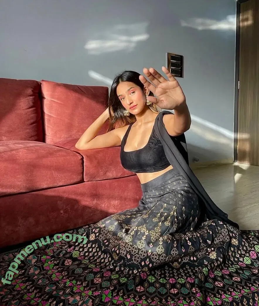 Shubhna Agarwal nude photo #0070 (shubhnagrwal)