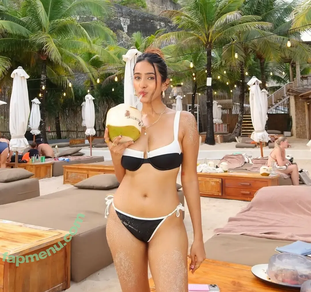 Shubhna Agarwal nude photo #0096 (shubhnagrwal)