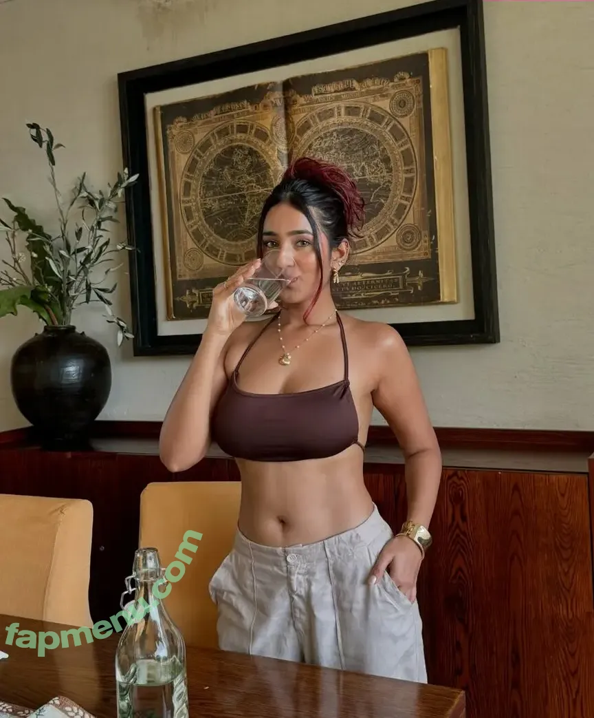 Shubhna Agarwal nude photo #0110 (shubhnagrwal)