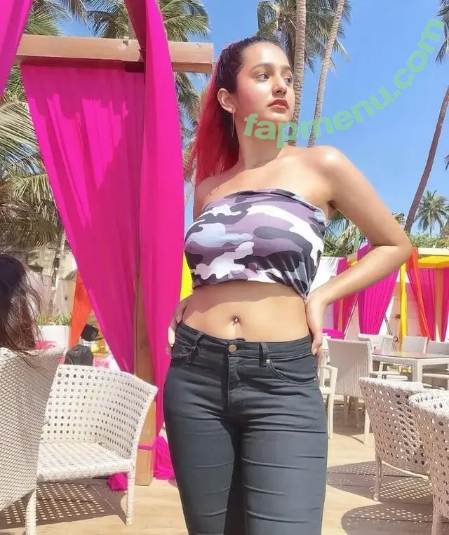Shubhna Agarwal nude photo #0173 (shubhnagrwal)