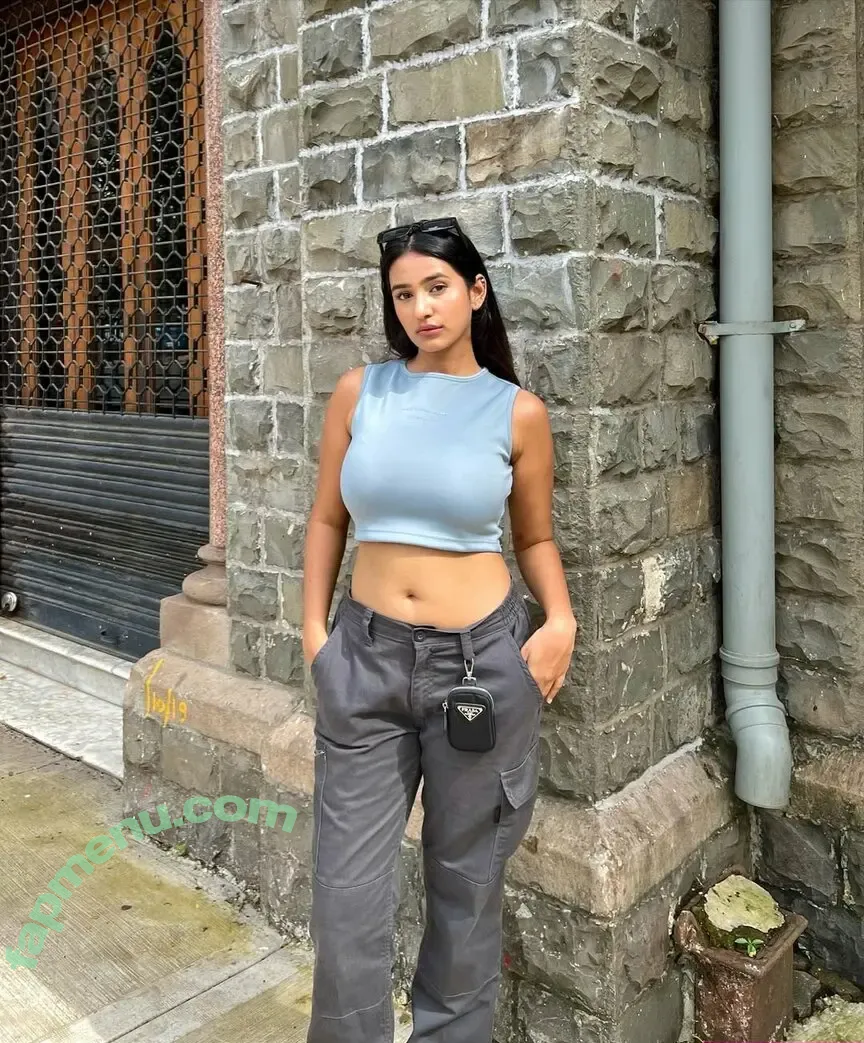 Shubhna Agarwal nude photo #0184 (shubhnagrwal)