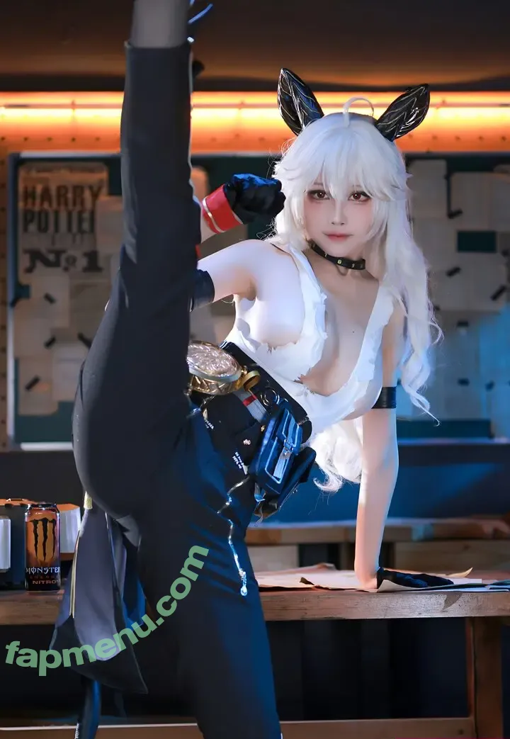 shuimiaoaqua nude photo #1990 (aqua28551264 / 水淼aqua)