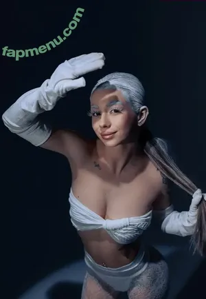  nude photo #0002