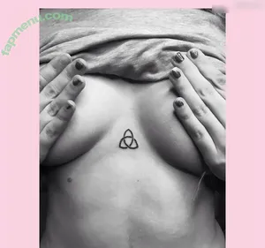 Shurjoka / Pia nude photo #0016