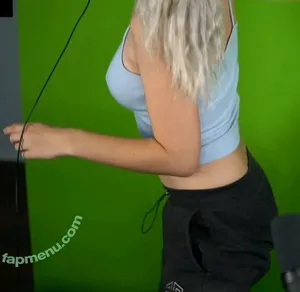 Shurjoka / Pia nude photo #0046