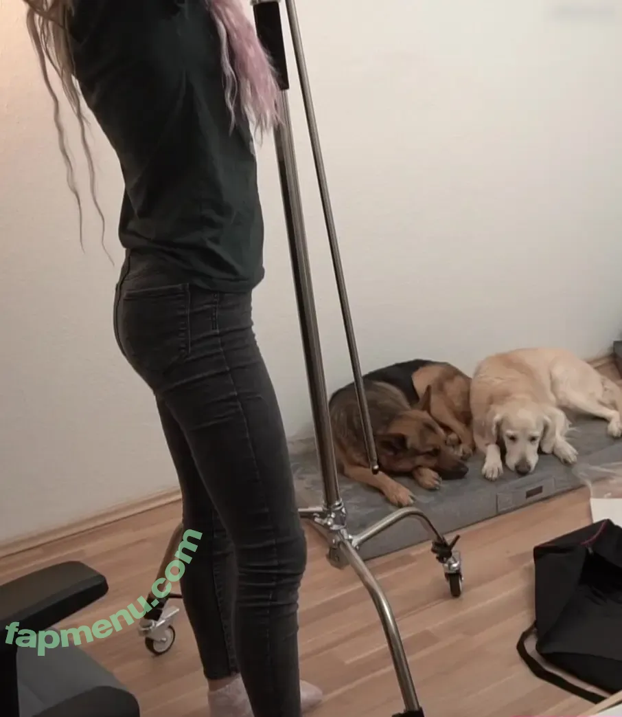 Shurjoka nude photo #0049 (Pia)