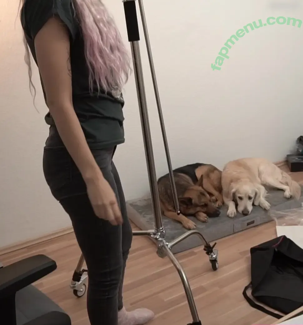 Shurjoka nude photo #0050 (Pia)