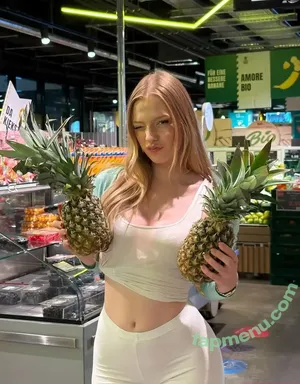 _shutupmelissa_ / itsmelissahickey / melissa-louise nude photo #0591