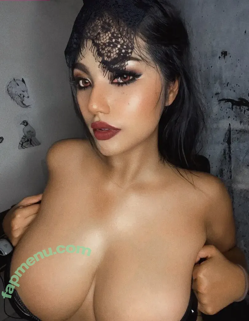 shxniew nude photo #0219 (shxniew)