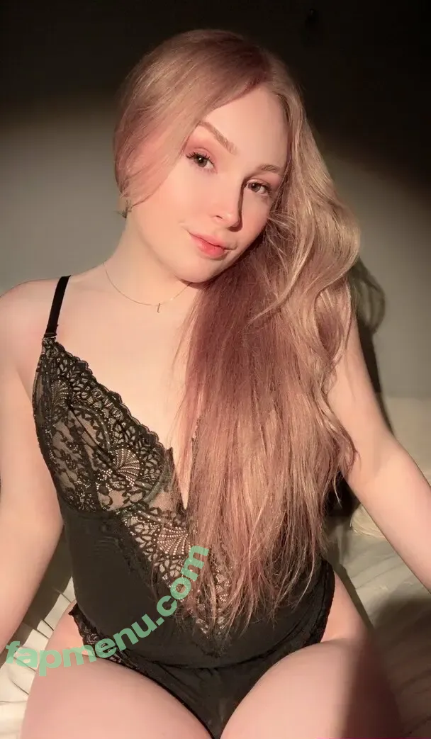 shy_trans nude photo #0229 (sarah320_)