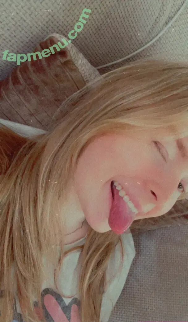 shy_trans nude photo #0374 (sarah320_)