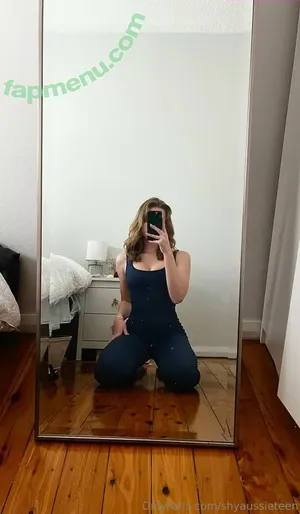  nude photo #0007