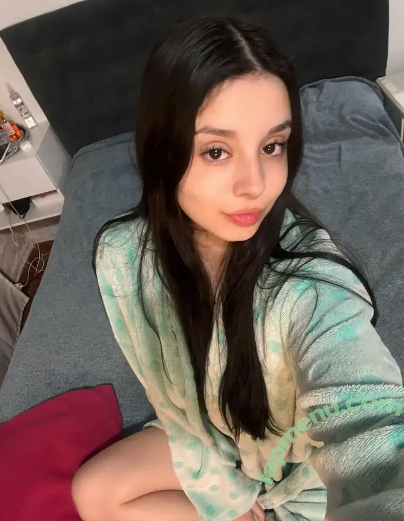 shyclementina nude photo #0017 (shy.clementine)