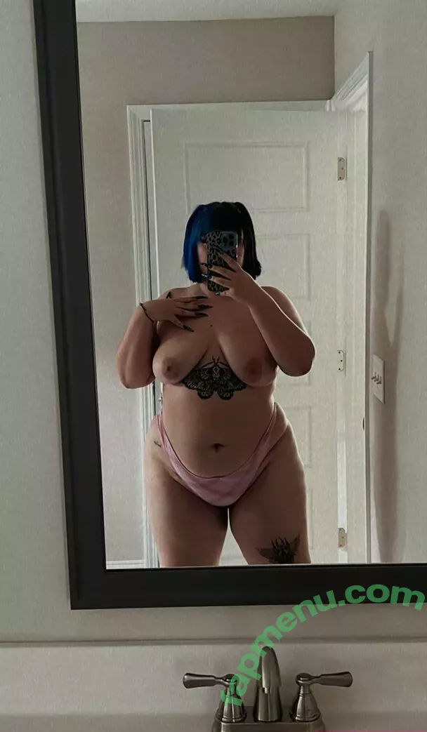 ShyOaks nude photo #0004 (Shylynn Oaks - Goth BBW / shylynn.oaks)