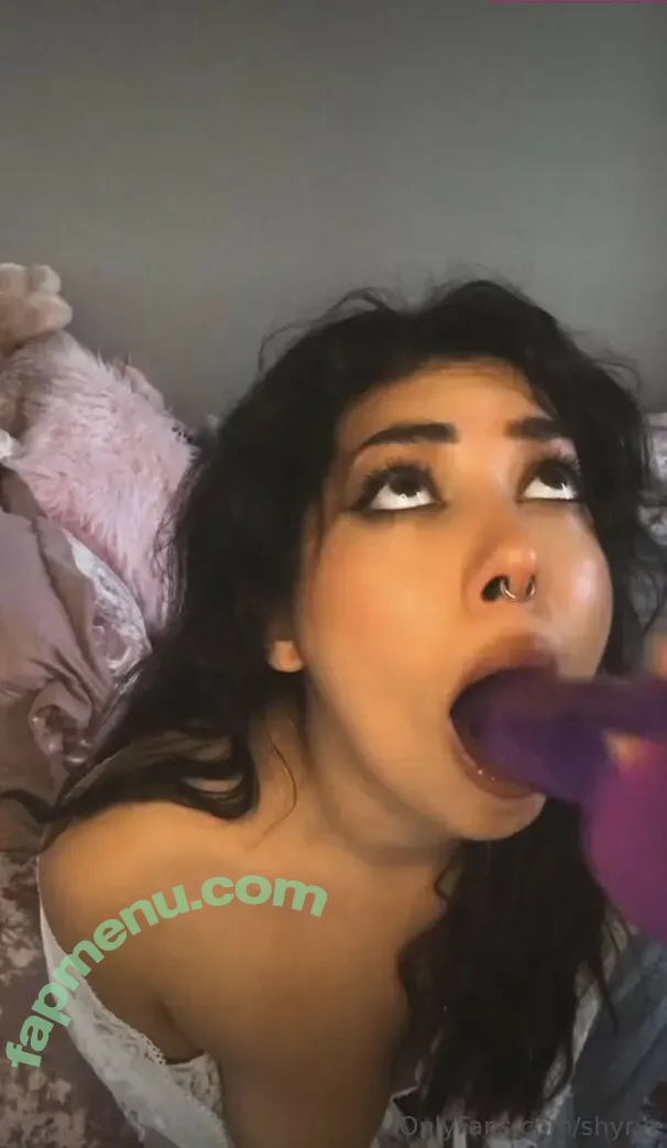 shyrye nude photo #0003 (Riley Moon / marsattaxx / ryemoon_ / sydneyvixxen / thatmarschick)