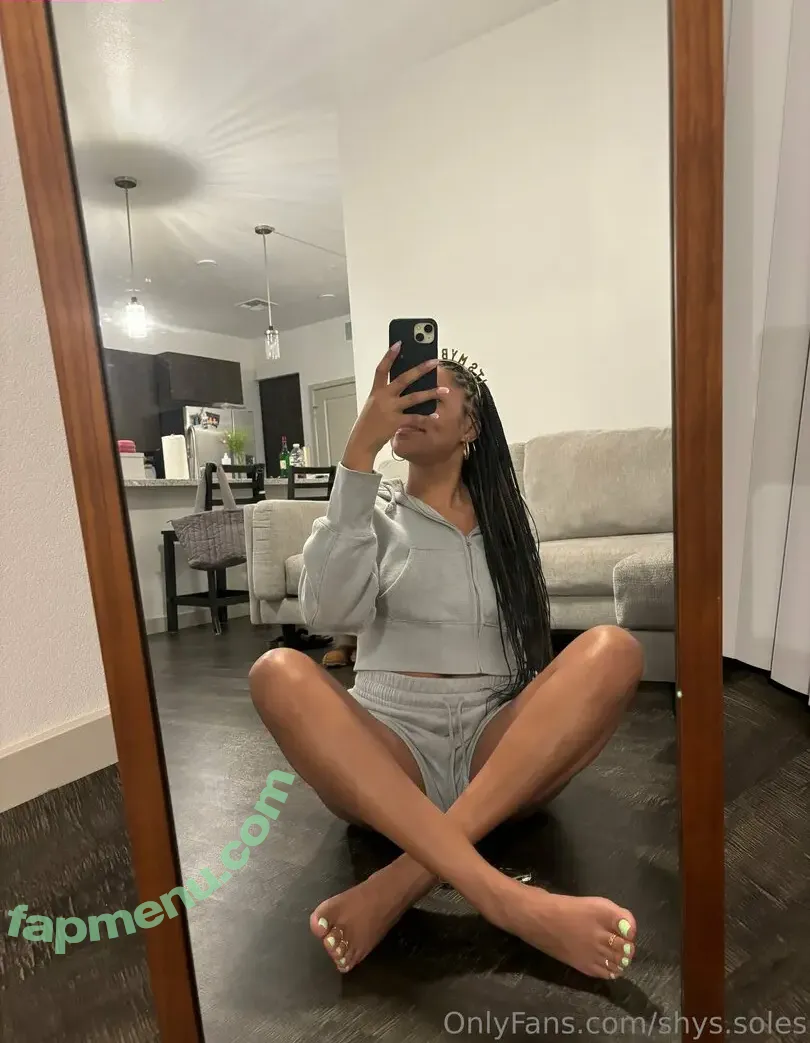 shys.soles nude photo #0075 (_shy.soles)