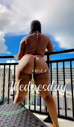 shyydancerholic / shyy_fine_ass nude photo #0005