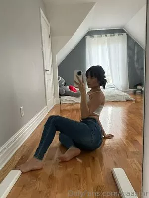 Sia ASMR / real_siaasmr / siaasmr nude photo #0038