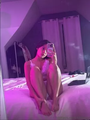 Sia ASMR / real_siaasmr / siaasmr nude photo #0092