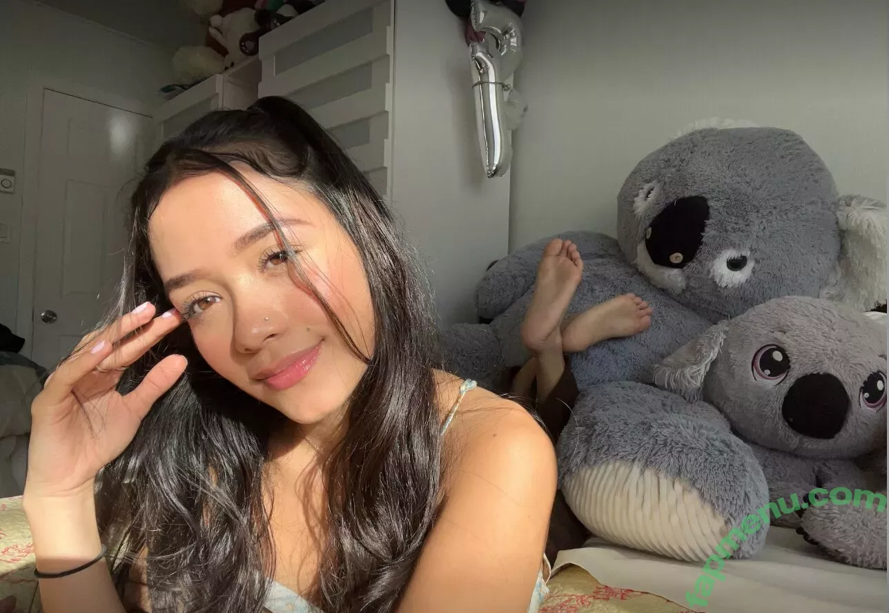 Sia ASMR nude photo #0009 (real_siaasmr / siaasmr)