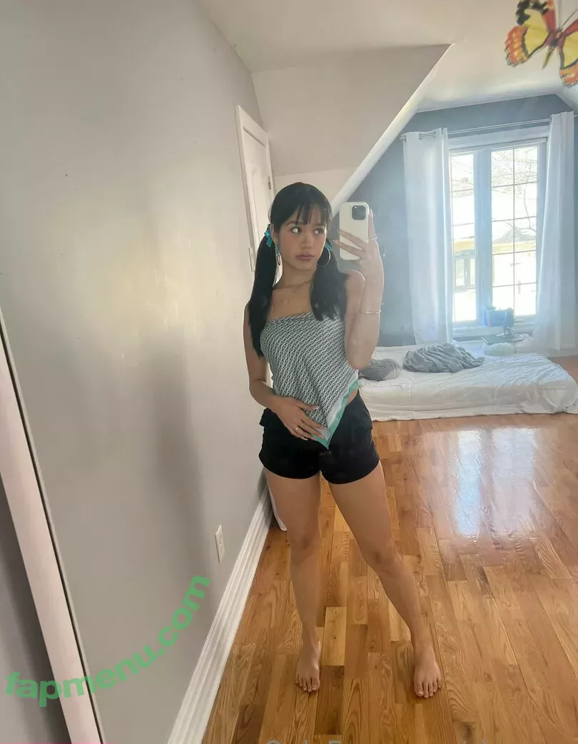 Sia ASMR nude photo #0041 (real_siaasmr / siaasmr)